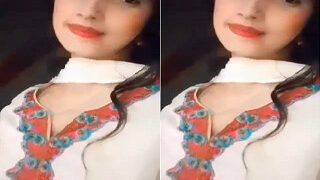 Desi Girl Shows Her Boobs And Pussy Part 2 | Viral MMS