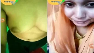 Desi Girl Shows Boobs On VC | Viral MMS