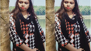 Desi Village Girl Shows Her Boobs On VC Part 2 | Viral MMS