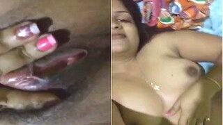 Horny Desi Girl Shows Her Wet Pussy | Viral MMS