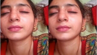 Horny Paki Girl Shows Nude Body And Fingering Part 3 | Viral MMS