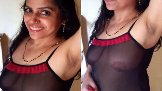 Desi Bhabhi Boobs Visible | Viral MMS