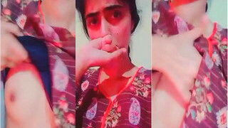 Desi Girl Shows Her Boobs | Viral MMS