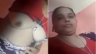 Desi Bhabhi Shows Boobs | Viral MMS