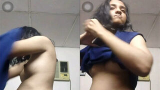 Sexy Desi Girl Fingering | Viral MMS