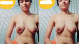 Desi Girl Shows Boobs | Viral MMS