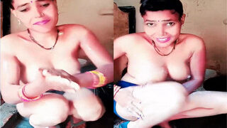 Desi Vlg Bhabhi Bathing And Fucked Part 1 | Viral MMS