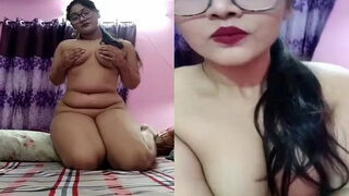 Horny Desi Girl Shows Nude Body | Viral MMS