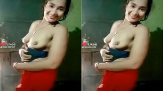 Sexy Bhabhi Shows Boobs | Viral MMS