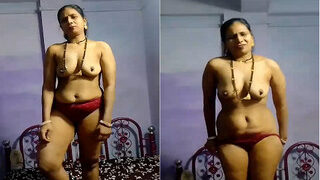 Sexy Desi Bhabhi Shows Her Nude Body | Viral MMS