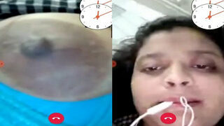 Desi Bhabhi Shows Boobs | Viral MMS