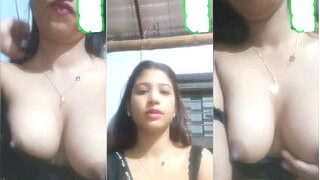 Hot Look Desi Girl Shows Boobs | Viral MMS