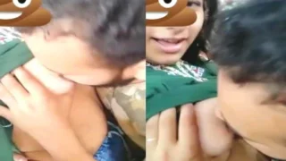 DESI NEIGHBOUR BABE BOOBS SUCKED AND GIVING JUICY BJ | Viral MMS