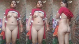 Horny Desi Vlg Girl Shows Nude Body | Viral MMS
