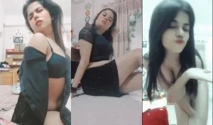 Horny Desi Girl Shows Her Nude Body And Fingering Part 4 | Viral MMS