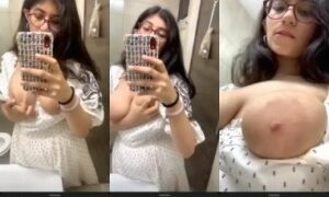 Horny Desi Girl Shows Her Big Boobs | Viral MMS